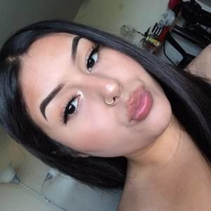 Meet your Posher, Ana